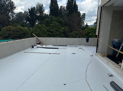Instalación membrana terraza 2 piso